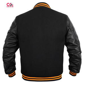 ผู้ผลิต OEM เสื้อแจ็คเก็ตหนังแฟชั่นสไตล์วินเทจ ปักอักษรแบบ Letterman  งานปักไหมพรมคุณภาพสูง เสื้อแจ็คเก็ต Varsity สำหรับผู้ชาย - Product Image 2