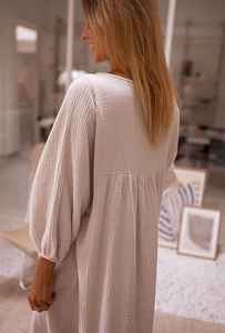 Vestido Maxi de Gasa de Algodón Blanco para Mujer, Cuello en V, Manga Larga, Corte Holgado, Informal, para Playa o Verano - Product Image 3