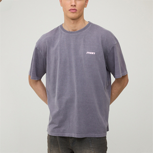 T-shirt graphique imprimé OEM pour homme, personnalisé, streetwear, manches courtes, col rond, vêtement décontracté et tendance - Product Image 2