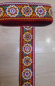 Bordure décorative en dentelle brodée à la main avec motifs miroir pour Saree, Lehenga, vêtements de mariée, confection de mode et artisanat - Product Image 4