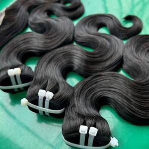 Paquetes de cabello ondulado de cuerpo virgen Remy con encaje 100% cutícula alineada extensiones de cabello ondulado de color natural de un solo donante - Product Image 1