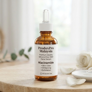 Sérum facial OEM sans silicone ProduxPro Malaisie de qualité supérieure, à la niacinamide, pour l'éclat de la peau, le blanchiment et l'exfoliation, pour tous les genres - Product Image 1