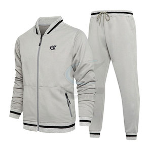 Vêtements de sport pour homme en tissu durable, confortable et respirant, coupe classique, pour l'hiver, en vente - Product Image 3