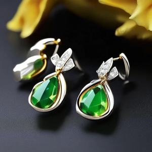 Pendientes colgantes finos exclusivos de plata de ley 925, joyería hidroeléctrica verde, piedra preciosa en forma de pera chapada en oro para fiestas de moda - Product Image 2