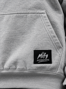 Nouveau Sweat à Capuche Premium Gris Délavé 2026 avec Logo Graphique Blanc Imprimé et Poche Kangourou – Sweat Personnalisé pour Homme - Product Image 3