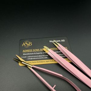Pinzas para Cejas Negras Doradas con Logotipo Personalizado, Punta Inclinada, con Forma de Corazón, de Acero Inoxidable de Calidad Profesional, Tijeras para Cejas con Resorte - Product Image 5