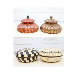 Juego de 2 elegantes cajas de almacenamiento decorativas modelo de regalo de madera - Product Image 3