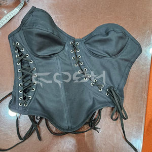 Corsé negro sin tirantes con cordones frontales, con varillas de acero y detalle de lazo lateral para moldear la cintura |   Top Corset de Moda Gótica - Product Image 3