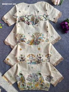Hermosa blusa de algodón Khadi con bordado de motivos tradicionales, acolchada, con botones frontales y mangas hasta el codo, colección de moda femenina. - Product Image 6