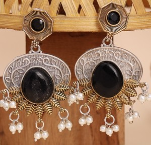 Pendientes étnicos de latón plateado oxidado con engaste de bisel para mujer, ideales para fiestas, venta al por mayor - Product Image 4