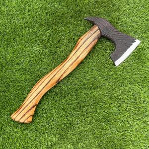 Hache Viking en Acier Carbone Forgé à la Main, Manche Sculpté sur Mesure OEM, Hache à Barbe, Étui en Cuir, Haches de Camping et de Bushcraft - Product Image 2