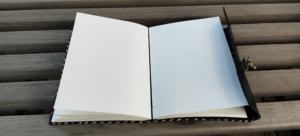 Carnet en cuir fait main indien avec papier recyclé sans acide, nouveau journal artisanal avec serrure et clé intégrées, idéal pour un cadeau - Product Image 3