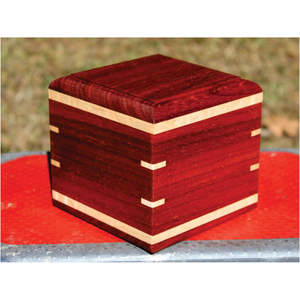 Urna Funeraria Cuadrada de Madera Premium, Duradera, con Unión de Madera en Espiga, Urna Conmemorativa de Alta Gama, Caja de Entierro de Madera para Artículos Funerarios - Product Image 1