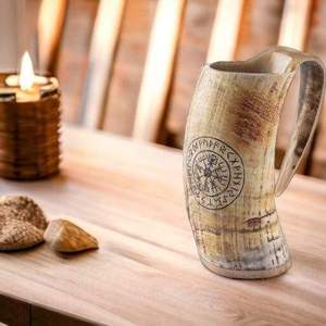 Meilleurs gobelets à liqueur faits main en corne de buffle, verres à boire en corne de vache, mugs vikings en corne de bœuf pour fêtes et célébrations - Product Image 1