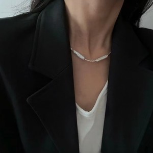 Collar de Plata S925 con Perla Barroca Natural de Agua Dulce, Cadena de Clavícula de Alta Gama con Diseño de Barra de Plata Pequeña - Product Image 3