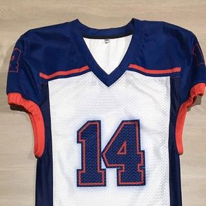 Uniformes d'équipe personnalisés maillot de football américain maille respirante col en V chemise à manches courtes conception imprimée commande en gros disponible - Product Image 4