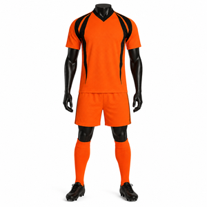 Ensemble de maillots de football personnalisés unisexe orange et noir, manches courtes, en polyester respirant, toutes saisons, transfert thermique sur le devant - Product Image 1