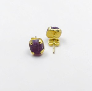Raw Cushion Shape Dyed Ruby Gold Electroplated <b>Studs</b> Earrings Jewelry - Wholesale Handmade <b>Studs</b> <b>for</b> <b>Men</b> and Women - Product Image 4