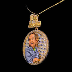 Colgante de memoria helado chapado en oro y plata 925 personalizado de Hiphop con diamante de moissanita VVS Características Nombre personalizado Bail IGI Certified - Product Image 3