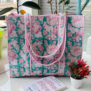 Grand sac de voyage en coton pour le week-end, personnalisé, matelassé, pliable, durable, avec fermeture éclair, pour femmes, imprimé floral, pour la nuit - Product Image 1