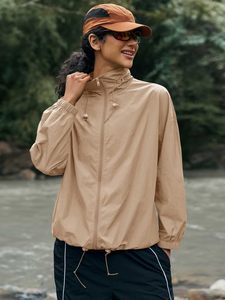 เสื้อแจ็คเก็ตซาฟารีสีดำแบบยูนิเซ็กซ์ ทรงหลวมสบาย ผลิตจากโพลีเอสเตอร์ เหมาะสำหรับใส่ในฤดูหนาว สีพื้นเรียบ ความยาวปกติ ระบายอากาศได้ดี เนื้อผ้าบาง - Product Image 4