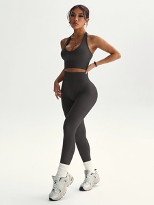 Conjunto Deportivo de Dos Piezas para Mujer, Ropa de Yoga Elástica, Atuendo Cómodo para Ejercicio, Leggings de Cintura Alta con Top a Juego - Product Image 1
