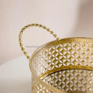 Superbes plateaux métalliques décoratifs sur mesure adaptés à la vaisselle décorative pour la maison et aux options de cadeaux de mariage - Product Image 4