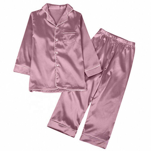 Conjunto de Pijama de 2 Piezas para Mujer, Ropa de Dormir de Otoño/Invierno, Satén con Logotipo Frontal, 100% Seda - Product Image 1