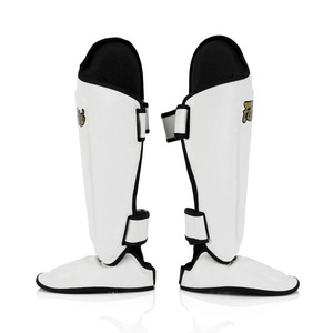 Protège-tibias Fairtex Muay Thai Premium Originaux pour MMA et Kickboxing – Équipement de Protection Léger et Durable pour l'Entraînement - Product Image 4