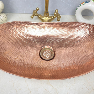 Fregadero Ovalado de Cobre de Diseño Moderno con Acabado Artesanal, Perfecto para Espacios Interiores Contemporáneos, Clásicos y Modernos - Product Image 3