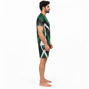 Uniforme de Voleibol Hecho con Tela de Poliéster Ligera, Paneles de Malla Transpirable, Absorción de Humedad, Rendimiento Flexible - Product Image 4