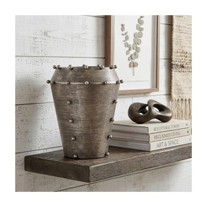 Jarrón de Metal Industrial para Mesa con Tachuelas, Macetero Decorativo Hecho a Mano para Diseño de Interiores del Hogar, para Decoración del Hogar - Product Image 4
