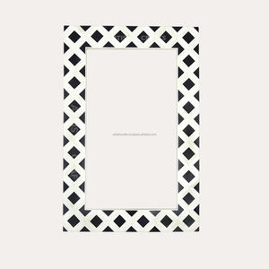 Cadre de miroir mural en résine MDF avec incrustation en résine moderne et hexagonale, fait à la main pour la décoration intérieure-pour la chambre à coucher et la salle de bain - Product Image 2