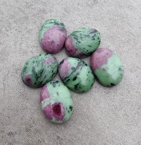 Cabujón de Rubí Zoisita Natural Ovalado Calibrado, Piedra Preciosa Suelta para Fabricación de Joyas y Manualidades - Product Image 2