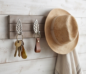 Finest Rustic Wooden Key Rack With 5 Metal Leaf <b>Hooks</b> Wall Mounted Storage For Keys And Accessories - Product Image 2