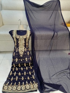 Salwar Kameez de Chifón con Trabajo a Mano, Traje de Diseñador de Alta Calidad para Ocasiones Especiales de Verano, Colección de Bodas Pakistaníes 2022 - Product Image 2