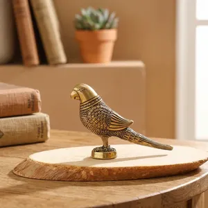 Figurine d'oiseau faisan en laiton artisanal avec détails de plumes complexes, statue décorative en métal, objet de luxe pour table, maison ou bureau - Product Image 6