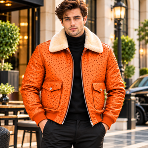 Herrenjacke mit Lederstruktur-Effekt und dekorativen Nieten, cremefarbenem Fellkragen, Pattentaschen und hochwertigem Bomber-Schnitt. - Product Image 4