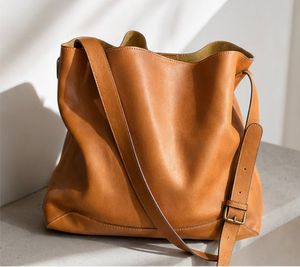 Sac hobo en cuir véritable pour femme, bandoulière, style minimaliste, grande capacité, couleur marron, usage quotidien - Product Image 5