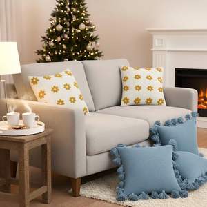 Juego de 5 Fundas de Almohada SOGA Azul Cielo Retro con Diseño de Margaritas, Texturizadas con Adorno de Pompones para Decoración del Hogar - Product Image 6