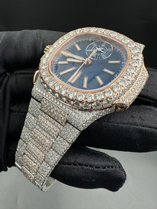 Montre de luxe en acier inoxydable, cadran bleu, incrustée de diamants, mouvement à quartz, affichage de la date, analogique, fermoir déployant, 41 mm, index numériques - Product Image 3