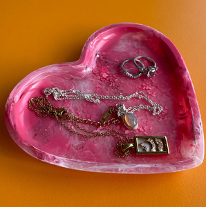 Resin Heart Shape bowl For Dinnerware Decorative Food Snacks Serving Bowl With Customised Purple Glitter Crafts In Sale - Product Image 6
