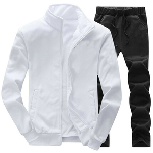 Conjunto Deportivo Premium Versátil para Hombre con Chaqueta Ligera, Pantalones a Juego y Rendimiento Activo Cómodo - Product Image 1