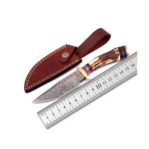 มีดทำมือจากเหล็กดามัสกัส สำหรับตั้งแคมป์และล่าสัตว์ ด้ามไม้ ใบมีดแบบ Fixed Blade ปลายแหลม คมตรง รับผลิตตามแบบ OEM พร้อมซองใส่ - Product Image 6