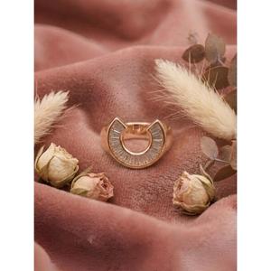 Anillo de Diamante Cultivado en Laboratorio con Corte Baguette de Nuevo Diseño, Joyería Fina con Certificación IGI y Claridad VVS para Mujer - Product Image 5