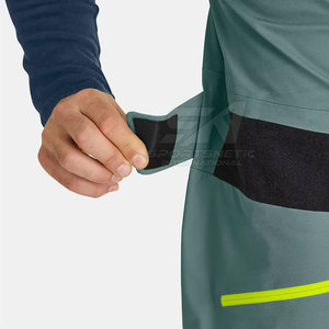 Outdoor Snow Gear With Thermal Insulation And Adjustable Design Ski Bibs Perfect For <b>Skiing</b> Adventures And Cold Conditions - Product Image 5