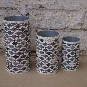 Macetero de resina ósea con diseño floral, ecológico, tallado a mano, para interiores, negro, con aspecto árabe, para plantas artificiales. - Product Image 3
