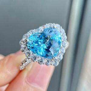 แหวนอะความารีนทรงหัวใจประดับเพชรรอบวง ทองคำขาว 18K งานแฮนด์เมด สำหรับหมั้นและแต่งงาน เครื่องประดับชั้นดี ของขวัญสำหรับผู้หญิง สวยสง่า - Product Image 2