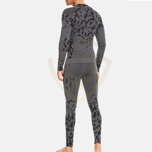 ชุดคอมเพรสชั่นผู้ชายทรงปกติ ระบายอากาศได้ดี ราคาประหยัด เหมาะสำหรับใส่ลำลองและกิจกรรมกลางแจ้งสำหรับผู้ใหญ่ - Product Image 3