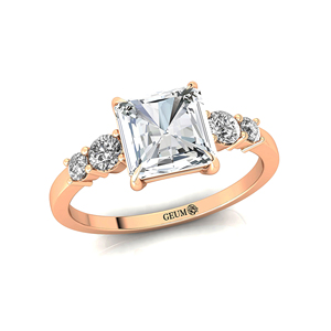 Bague de mariage unisexe en or jaune 14 carats avec diamant de laboratoire taille princesse solitaire de 2 carats et 4 accents, certifiée IGI, de luxe - Product Image 3